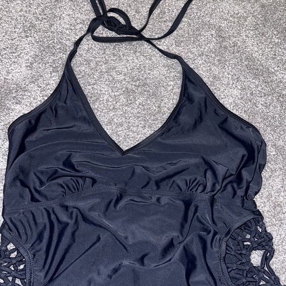 Forever 21 brand One Piece Black Bathing Suit 1x - Picture 4 of 6